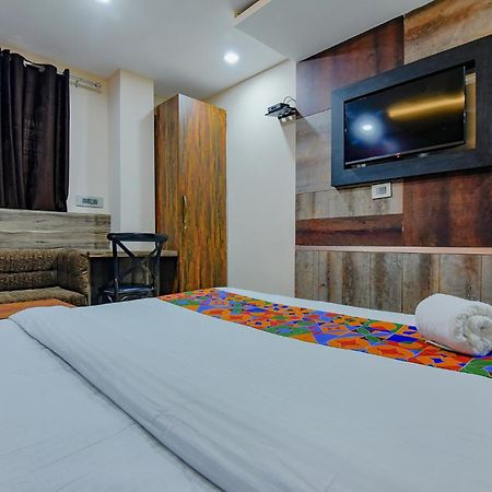 Fabhotel Middleton Desire - Nr Niladri Vihar Square Бхубанешвар Екстериор снимка