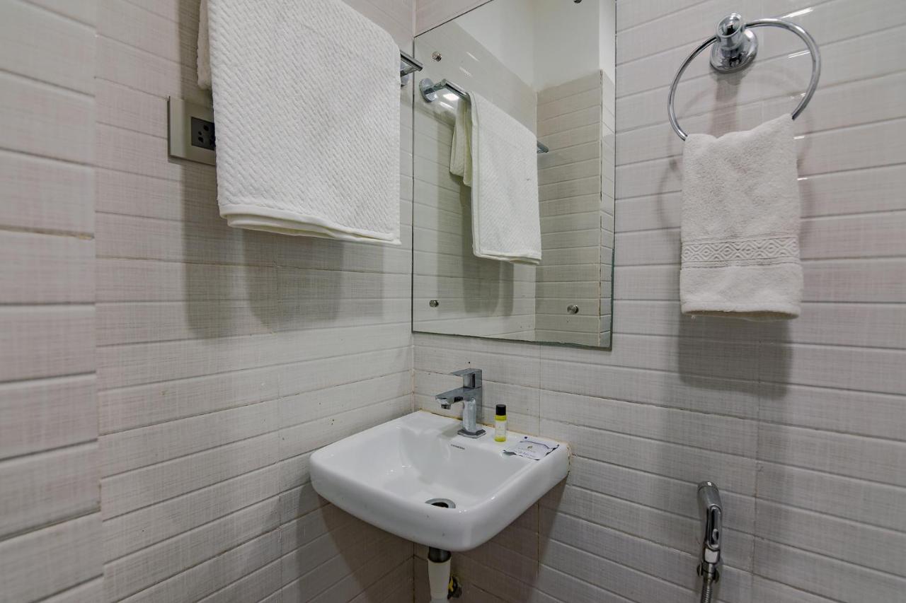 Fabhotel Middleton Desire - Nr Niladri Vihar Square Бхубанешвар Екстериор снимка