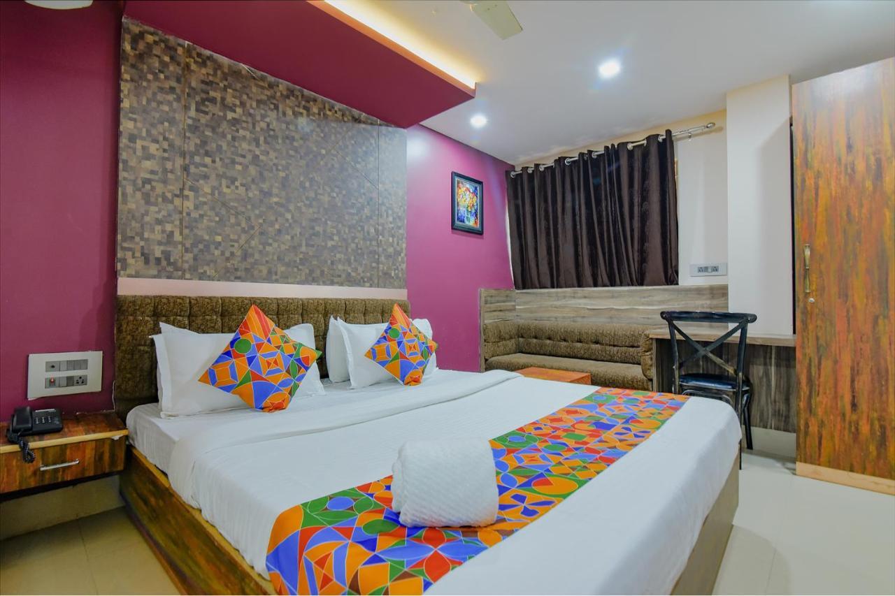 Fabhotel Middleton Desire - Nr Niladri Vihar Square Бхубанешвар Екстериор снимка