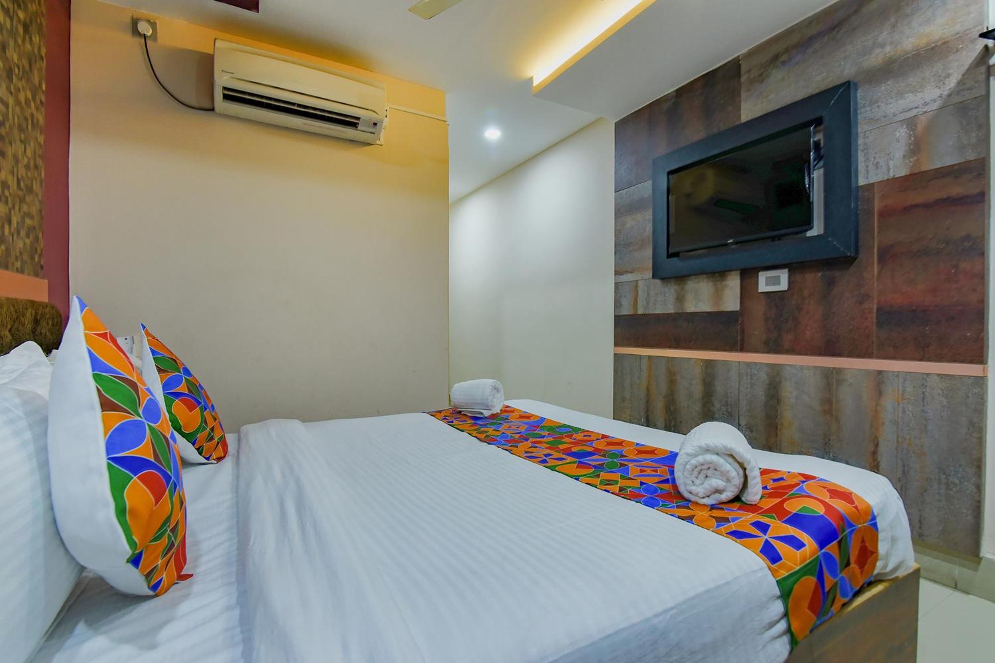 Fabhotel Middleton Desire - Nr Niladri Vihar Square Бхубанешвар Екстериор снимка